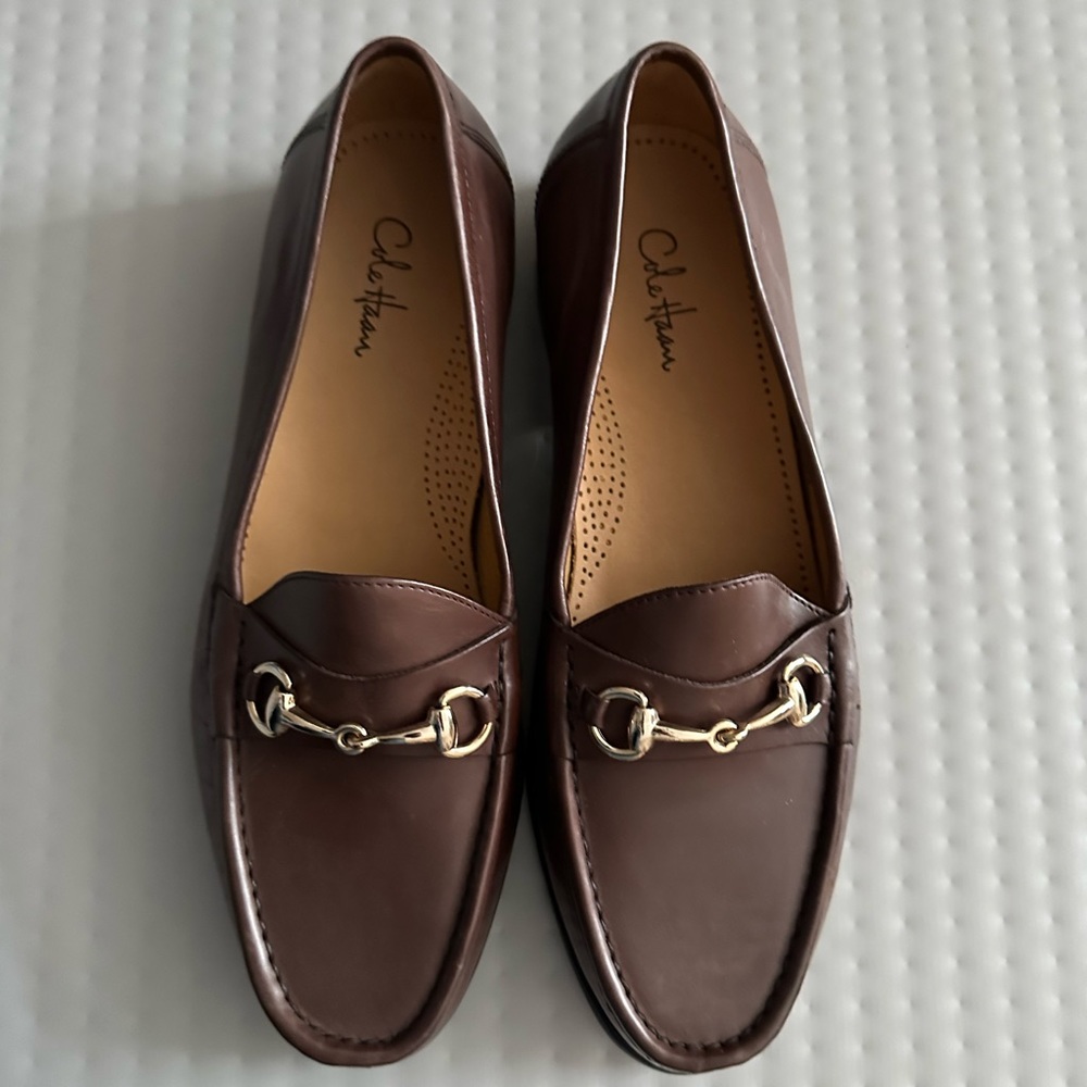 New cole haan slip on dress shoes